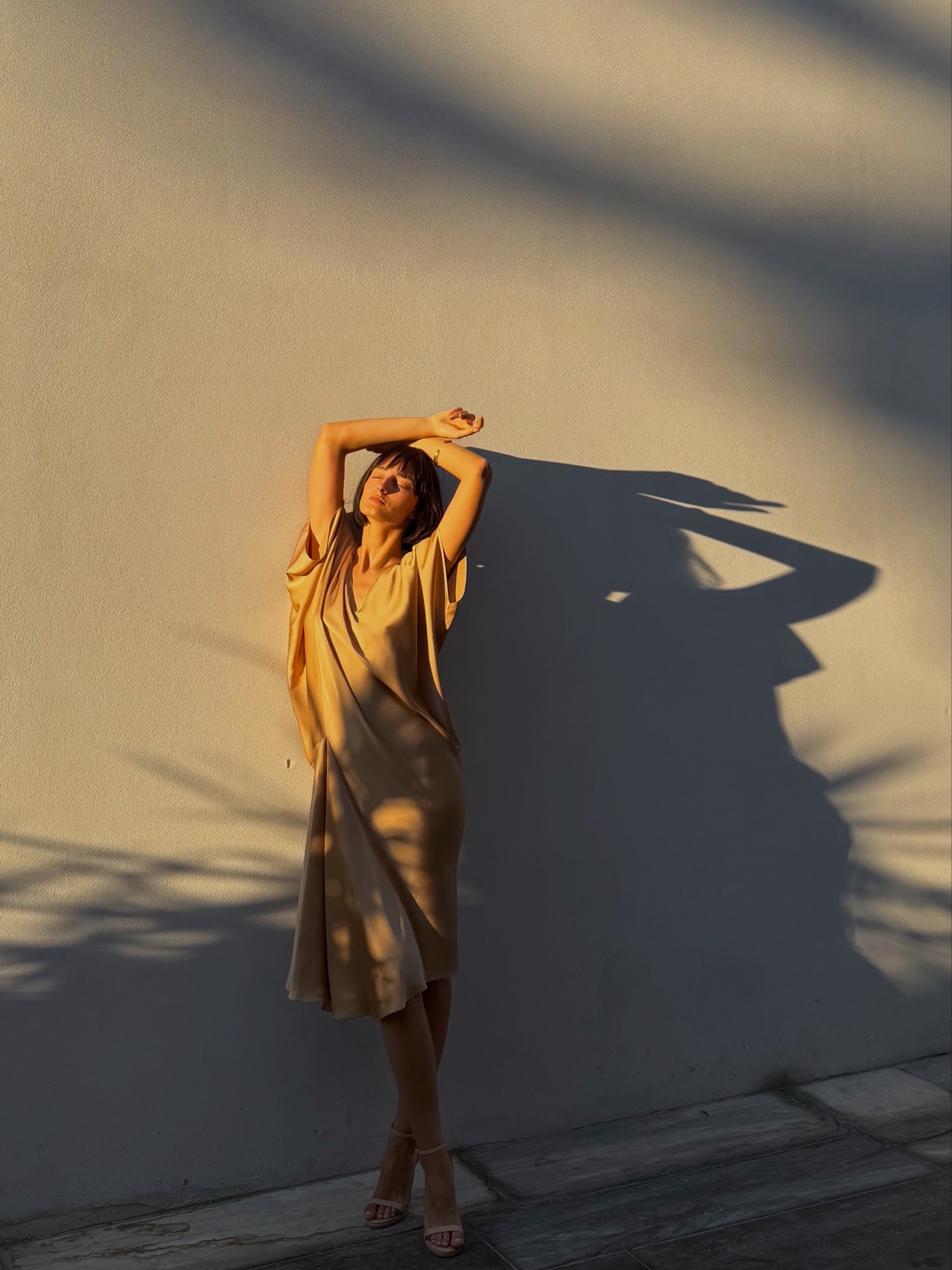 Kire Asymmetric Dress Golden