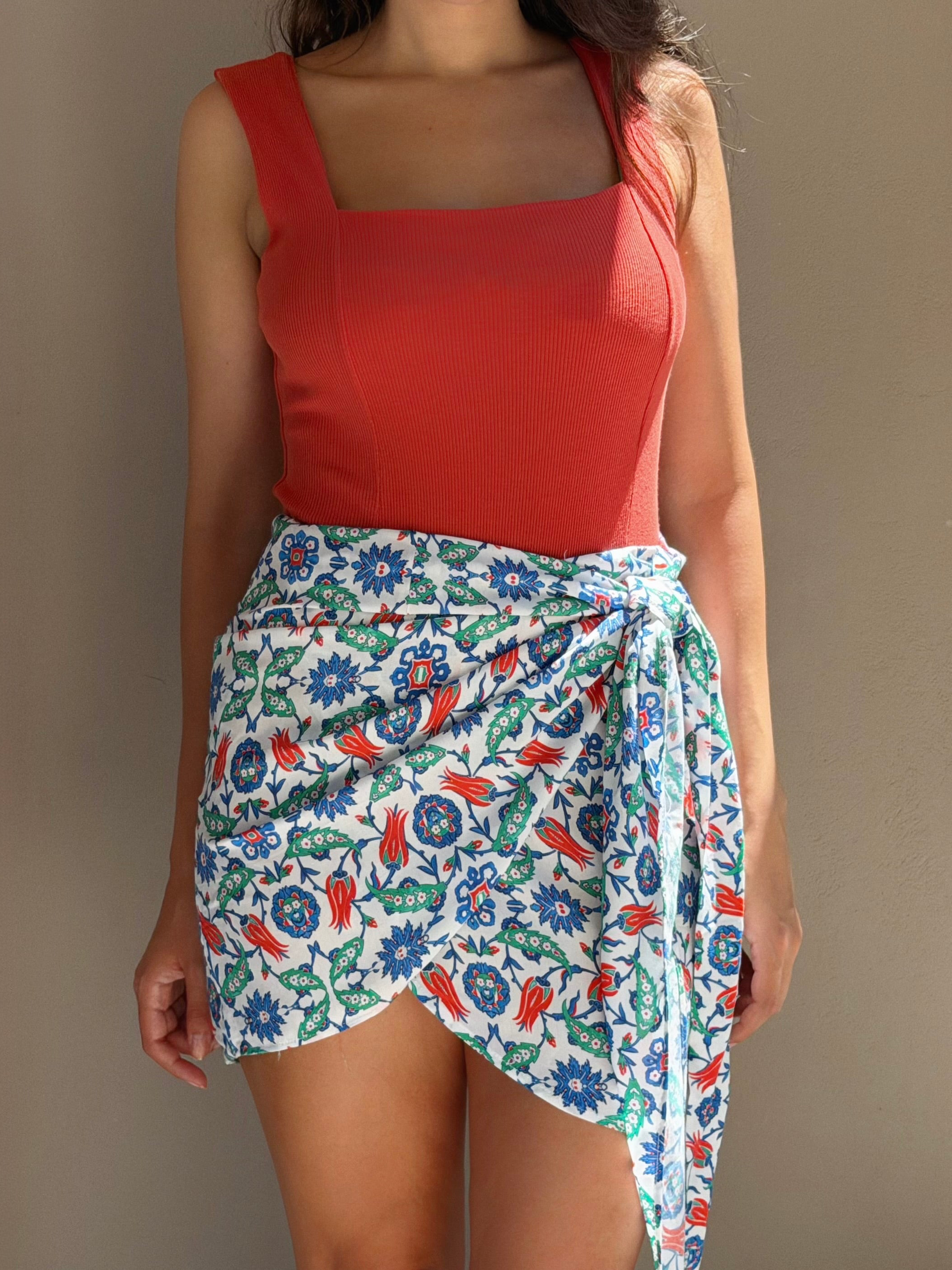 Knot Skirt White Floral