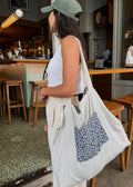 FLORAL LINE TOTE BAG