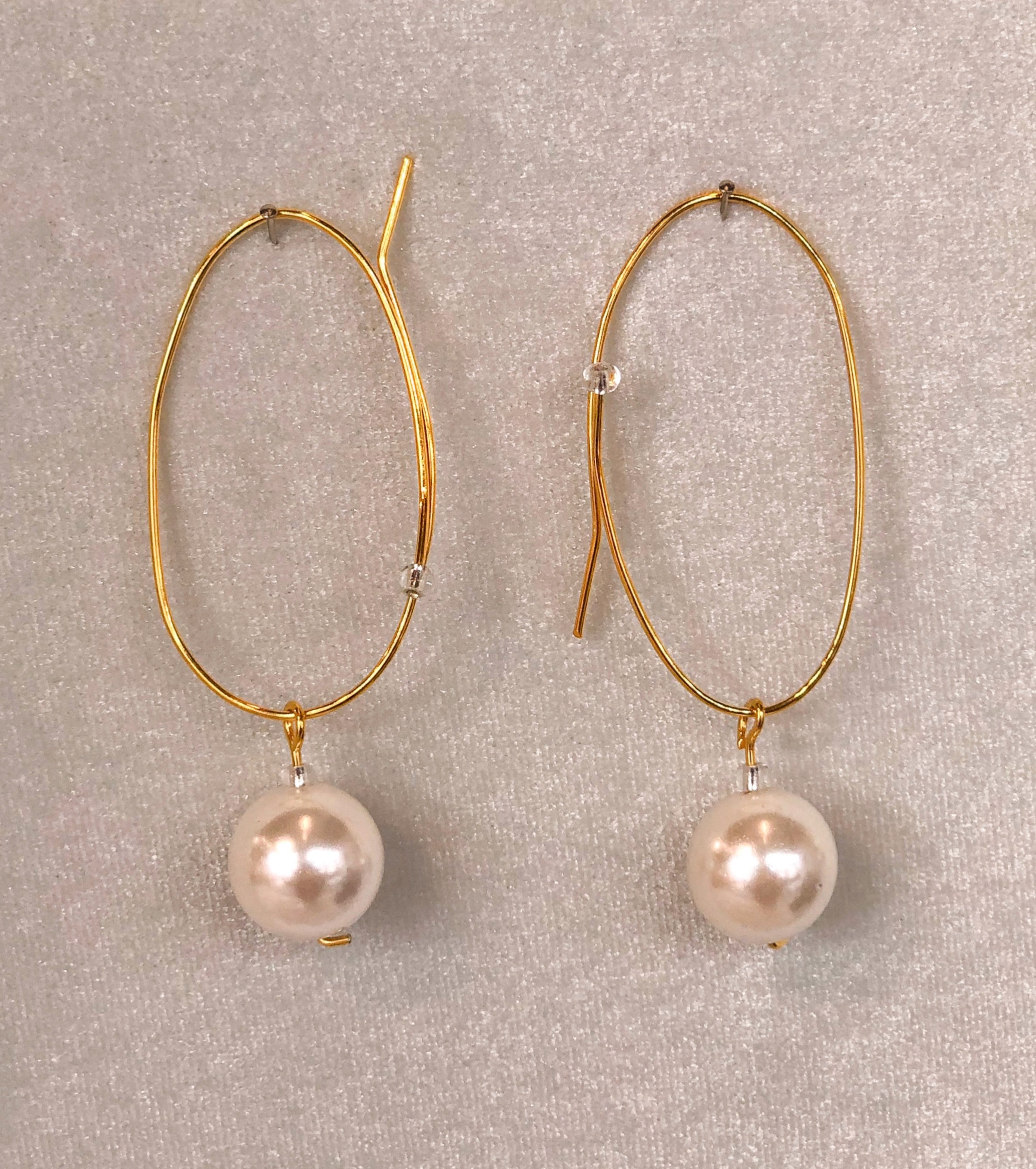 Pearl Earrings Oval